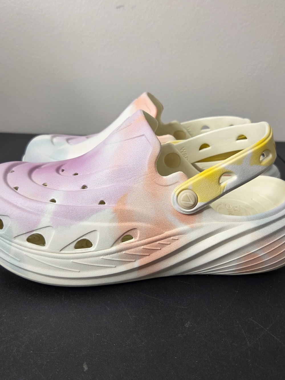 Vionic Wave RX Recovery Mules With Heel Strap - Picture 3 of 10